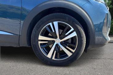 SPOTICAR Peugeot 5008 1.2 Puretech Gt Eat Euro 6 (s/s) 5dr Used Car - Mpv Petrol Blue - Portsmouth - 1200631910_5