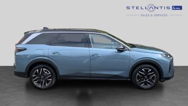 SPOTICAR Peugeot 5008 1.2 Gt E-dsc6 Euro 6 (s/s) 5dr Used Car - Mpv Hybrid Blue - Walton On Thames - 1200632082_2
