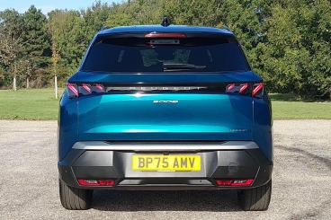 SPOTICAR Peugeot 5008 1.2 Gt E-dsc6 Euro 6 (s/s) 5dr Used Car - Mpv Hybrid Blue - Eastbourne - 1200640378_4