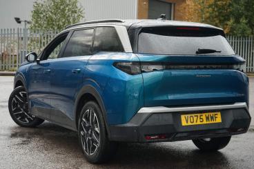 SPOTICAR Peugeot 5008 1.2 Gt E-dsc6 Euro 6 (s/s) 5dr Used Car - Mpv Hybrid Blue - Bromsgrove - 1200643673_2