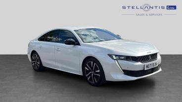 SPOTICAR Peugeot 508 1.6 11.8kwh Gt Premium Fastback E-eat Euro 6 (s/s) Used Car - Saloon Plug-in Hybrid White - Stockport - 1200604947_1