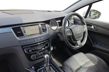 SPOTICAR Peugeot 508 Sw 2.0 Bluehdi Gt Auto Euro 6 (s/s) 5dr Used Car - Estate Diesel White - Basingstoke - 1200624706_2