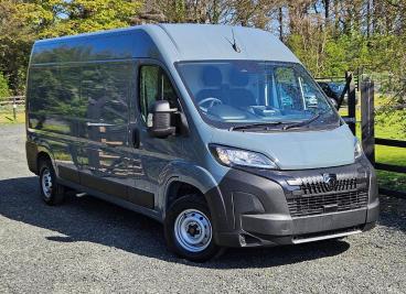 SPOTICAR Peugeot Boxer 2.2 Bluehdi 335 Professional Manual L3 H2 Euro 6 ( Used Car - Commercial Vehicle Diesel Grey - County Antrim - 1200503933_1