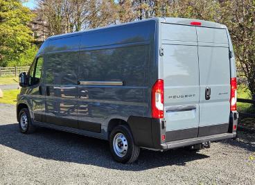 SPOTICAR Peugeot Boxer 2.2 Bluehdi 335 Professional Manual L3 H2 Euro 6 ( Used Car - Commercial Vehicle Diesel Grey - County Antrim - 1200503933_4