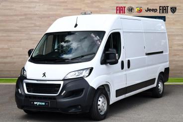 SPOTICAR Peugeot Boxer 2.2 Bluehdi 435 Professional L3 H2 Euro 6 (s/s) 5d Used Car - Commercial Vehicle Diesel White - Hinckley - 1200535306_3