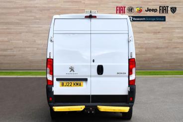 SPOTICAR Peugeot Boxer 2.2 Bluehdi 435 Professional L3 H2 Euro 6 (s/s) 5d Used Car - Commercial Vehicle Diesel White - Hinckley - 1200535306_5