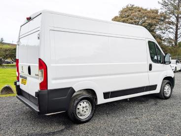 SPOTICAR Peugeot Boxer 2.2 Bluehdi 335 Professional L2 H2 Euro 6 (s/s) 5d Used Car - Commercial Vehicle Diesel White - County Antrim - 1200545522_3