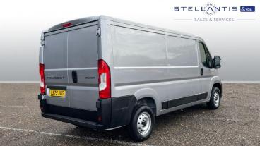 SPOTICAR Peugeot Boxer 2.2 Bluehdi 335 Professional Manual L2 H1 Euro 6 ( Used Car - Commercial Vehicle Diesel Grey - Hatfield - 1200551074_3