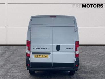 SPOTICAR Peugeot Boxer 335 L3  2.2 Bluehdi 140 H2 Van Professional Used Car - Commercial Vehicle Diesel White - Bridgend - 1200551958_5