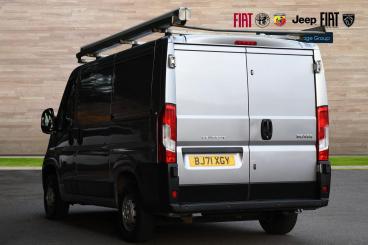 SPOTICAR Peugeot Boxer 2.2 Bluehdi 330 Professional L1 H1 Euro 6 (s/s) 5d Used Car - Commercial Vehicle Diesel Grey - Hinckley - 1200555657_2