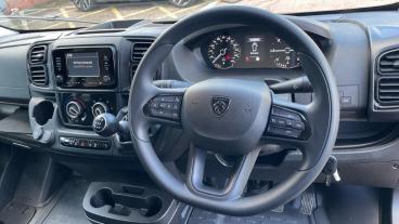 SPOTICAR Peugeot Boxer 2.2 Bluehdi 335 Professional Manual L3 H2 Euro 6 ( Used Car - Commercial Vehicle Diesel Grey - Hatfield - 1200555707_4