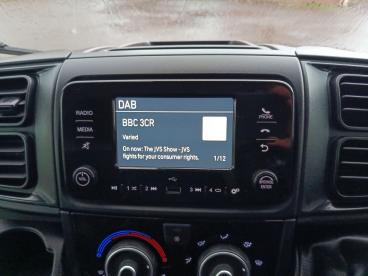 SPOTICAR Peugeot Boxer 2.2 Bluehdi 335 Professional Manual L2 H2 Euro 6 ( Used Car - Commercial Vehicle Diesel Grey - Aylesbury - 1200560348_4