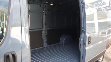 SPOTICAR Peugeot Boxer 2.2 Bluehdi 435 Professional Manual L4 H2 Euro 6 ( Used Car - Commercial Vehicle Diesel Grey - St. Austell - 1200564564_5