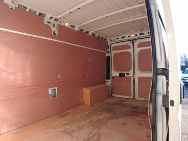 SPOTICAR Peugeot Boxer 2.2 Bluehdi 335 Professional L3 H2 Euro 6 (s/s) 5d Used Car - Commercial Vehicle Diesel White - Barrow In Furness - 1200567915_3