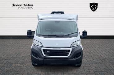 SPOTICAR Peugeot Boxer 2.2 Bluehdi 335 Professional Premium + L2 Euro 6 ( Used Car - Commercial Vehicle Diesel White - Northallerton - 1200572144_2
