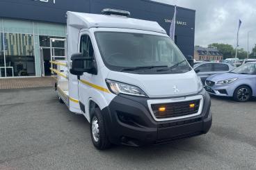 SPOTICAR Peugeot Boxer 2.2 Bluehdi 335 Professional Premium + L2 Euro 6 ( Used Car - Commercial Vehicle Diesel White - Northallerton - 1200572144_5