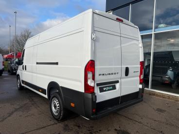 SPOTICAR Peugeot Boxer 2.2 Bluehdi 435 Professional Manual L4 H2 Euro 6 ( Used Car - Commercial Vehicle Diesel  - Boston - 1200575863_4