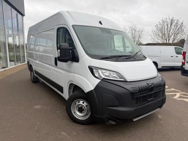 SPOTICAR Peugeot Boxer 2.2 Bluehdi 335 Professional Manual L3 H2 Euro 6 ( Used Car - Commercial Vehicle Diesel  - Boston - 1200584147_1