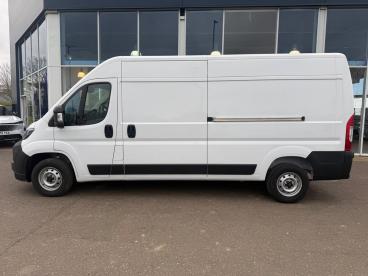 SPOTICAR Peugeot Boxer 2.2 Bluehdi 335 Professional Manual L3 H2 Euro 6 ( Used Car - Commercial Vehicle Diesel  - Boston - 1200584147_4