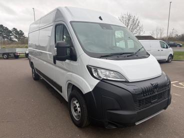 SPOTICAR Peugeot Boxer 2.2 Bluehdi 335 Professional Manual L3 H2 Euro 6 ( Used Car - Commercial Vehicle Diesel  - Boston - 1200584147_5