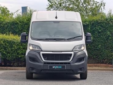 SPOTICAR Peugeot Boxer 2.2 Bluehdi 335 Professional L2 H2 Euro 6 (s/s) 5d Used Car - Commercial Vehicle Diesel White - Worcester - 1200595601_2