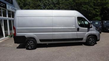 SPOTICAR Peugeot Boxer 2.2 Bluehdi 335 Professional Manual L3 H2 Euro 6 ( Used Car - Commercial Vehicle Diesel Grey - St. Austell - 1200606519_2