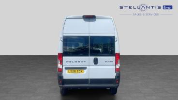 SPOTICAR Peugeot Boxer 2.2 Bluehdi 335 Professional Manual L3 H3 Euro 6 ( Used Car - Commercial Vehicle Diesel White - Hatfield - 1200608191_4