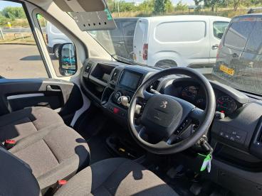 SPOTICAR Peugeot Boxer 2.2 Bluehdi 435 Professional Premium + L4 H3 Euro Used Car - Commercial Vehicle Diesel White - Boston - 1200615062_3