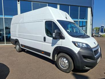 SPOTICAR Peugeot Boxer 2.2 Bluehdi 435 Professional Premium + L4 H3 Euro Used Car - Commercial Vehicle Diesel White - Boston - 1200615062_5