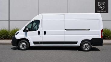 SPOTICAR Peugeot Boxer 2.2 Bluehdi 3.5t Professional L3 H2 Euro 6 (s/s) 5 Used Car - Commercial Vehicle Diesel White - Rochdale - 1200618886_4