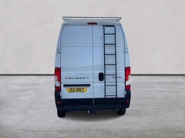SPOTICAR Peugeot Boxer 2.2 Bluehdi 335 Professional L3 H3 Euro 6 (s/s) 5d Used Car - Commercial Vehicle Diesel White - Belfast - 1200619588_4