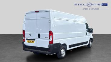 SPOTICAR Peugeot Boxer 2.2 Bluehdi 335 Professional Premium + L3 H2 Euro Used Car - Commercial Vehicle Diesel White - Sheffield - 1200621969_3