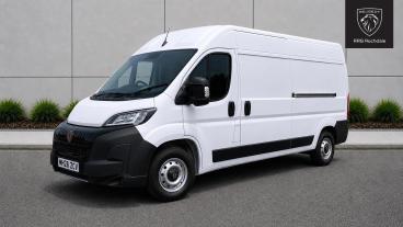 SPOTICAR Peugeot Boxer 2.2 Bluehdi 3.5t Professional L3 H2 Euro 6 (s/s) 5 Used Car - Commercial Vehicle Diesel White - Rochdale - 1200622244_3
