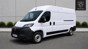 SPOTICAR Peugeot Boxer 2.2 Bluehdi 3.5t Professional L3 H2 Euro 6 (s/s) 5 Used Car - Commercial Vehicle Diesel White - Rochdale - 1200622246_3