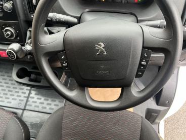 SPOTICAR Peugeot Boxer 2.2 Bluehdi 335 Built For Business L3 Euro 6 (s/s) Used Car - Commercial Vehicle Diesel White - Aylesbury - 1200635111_3