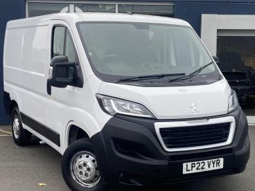 SPOTICAR Peugeot Boxer 2.2 Bluehdi 330 Professional L1 H1 Euro 6 (s/s) 5d Used Car - Commercial Vehicle Diesel White - Watford - 1200643086_1