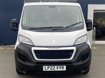 SPOTICAR Peugeot Boxer 2.2 Bluehdi 330 Professional L1 H1 Euro 6 (s/s) 5d Used Car - Commercial Vehicle Diesel White - Watford - 1200643086_2