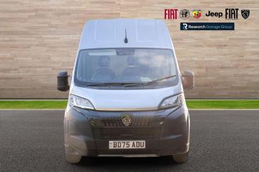 SPOTICAR Peugeot Boxer 2.2 Bluehdi 435 Professional L4 H3 Euro 6 (s/s) 5d Used Car - Commercial Vehicle Diesel Grey - Hinckley - 1200644183_2