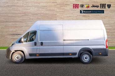 SPOTICAR Peugeot Boxer 2.2 Bluehdi 435 Professional L4 H3 Euro 6 (s/s) 5d Used Car - Commercial Vehicle Diesel Grey - Hinckley - 1200644183_4
