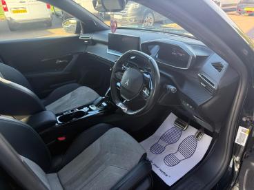 SPOTICAR Peugeot 2008 E-2008 50kwh Gt Premium Auto 5dr Used Car - Suv Electric Black - Boston - 1200548237_3