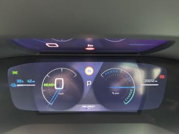 SPOTICAR Peugeot 2008 E-2008 54kwh Gt Auto 5dr (7kw Charger) Used Car - Suv Electric Grey - Preston - 1200554400_3