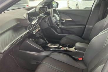 SPOTICAR Peugeot 2008 E-2008 54kwh Gt Auto 5dr (7kw Charger) Used Car - Suv Electric Grey - Sidcup - 1200554484_3