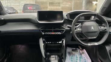 SPOTICAR Peugeot 2008 E-2008 50kwh Gt Premium Auto 5dr (7kw Charger) Used Car - Suv Electric Red - Romford - 1200569635_5