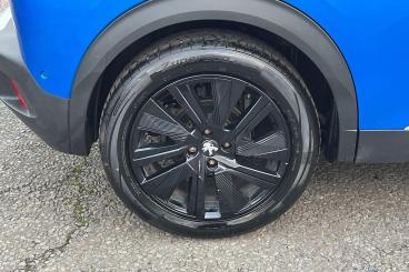 SPOTICAR Peugeot 2008 E-2008 50kwh Gt Premium Auto 5dr Used Car - Suv Electric Blue - Southend-on-sea - 1200571583_5