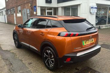 SPOTICAR Peugeot 2008 E-2008 50kwh Allure Premium Auto 5dr Used Car - Suv Electric Orange - Dartford - 1200575579_2