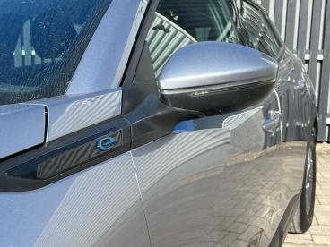 SPOTICAR Peugeot 2008 E-2008 50kwh Active Premium Auto 5dr (7kw Charger) Used Car - Suv Electric Grey - Swindon - 1200584894_5