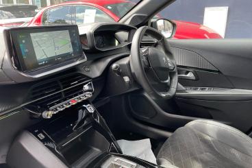 SPOTICAR Peugeot 208 E-208 50kwh Gt Premium Auto 5dr (7kw Charger) Used Car - Hatchback Electric Yellow - Newark On Trent - 1200519168_2