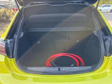 SPOTICAR Peugeot 208 E-208 51kwh Gt Auto 5dr (7.4kw Charger) Used Car - Hatchback Electric Yellow - Portsmouth - 1200547976_5