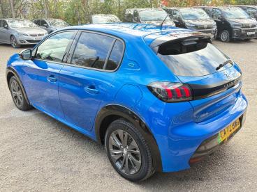SPOTICAR Peugeot 208 E-208 50kwh Allure Premium + Auto 5dr (7kw Charger) Used Car - Hatchback Electric Blue - Crewe - 1200551816_4