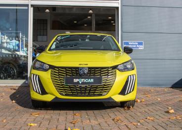 SPOTICAR Peugeot 208 E-208 50kwh E-style Auto 5dr (7.4kw Charger) Used Car - Hatchback Electric Yellow - Aldershot - 1200554384_2